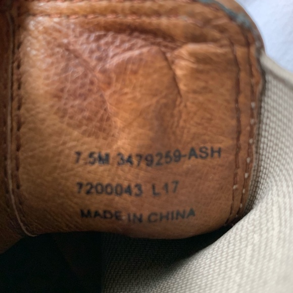 Frye 'Anna' genuine leather Chelsea style ankle boot - Picture 8 of 10